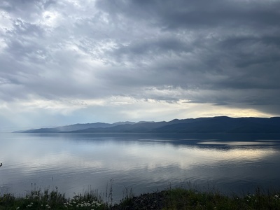 Тучи над байкалом